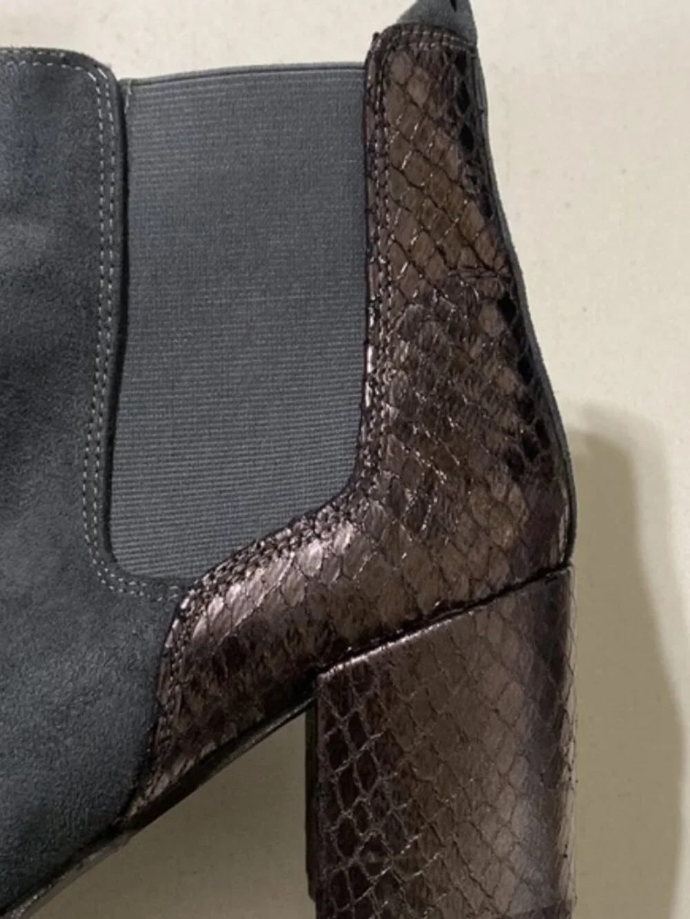 G.C Paris ankle snake print boots women 8 western rodeo festival retro Y2K luxe